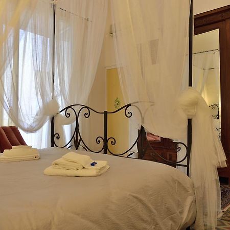 Real Teatro Umberto I Bed & Breakfast Palermo Exterior foto
