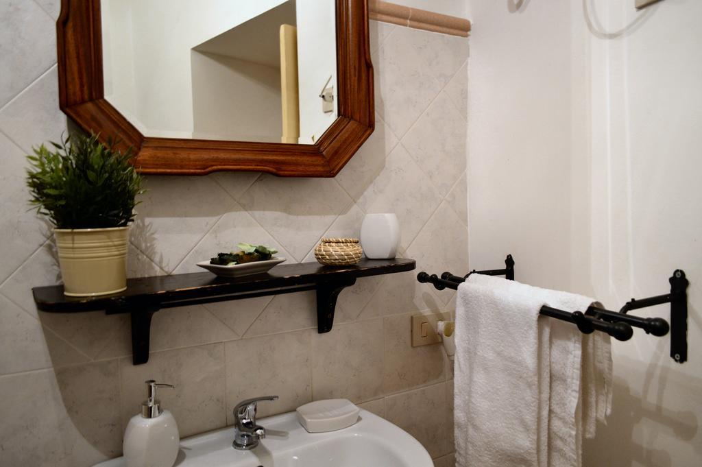 Real Teatro Umberto I Bed & Breakfast Palermo Exterior foto