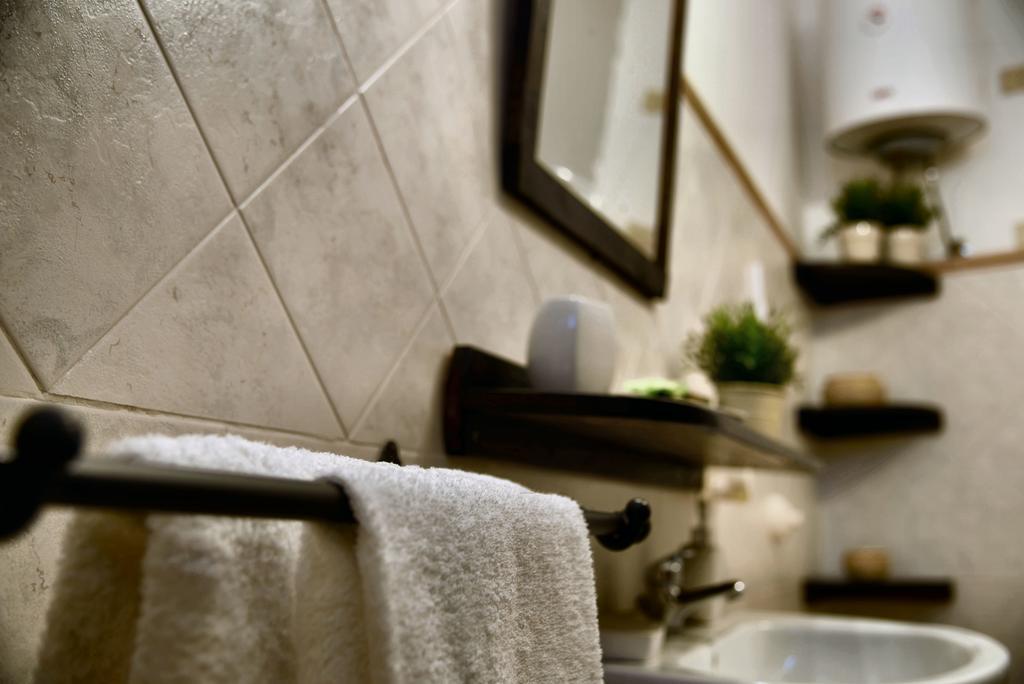 Real Teatro Umberto I Bed & Breakfast Palermo Exterior foto