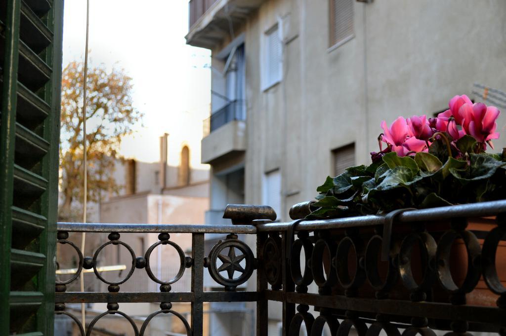 Real Teatro Umberto I Bed & Breakfast Palermo Exterior foto