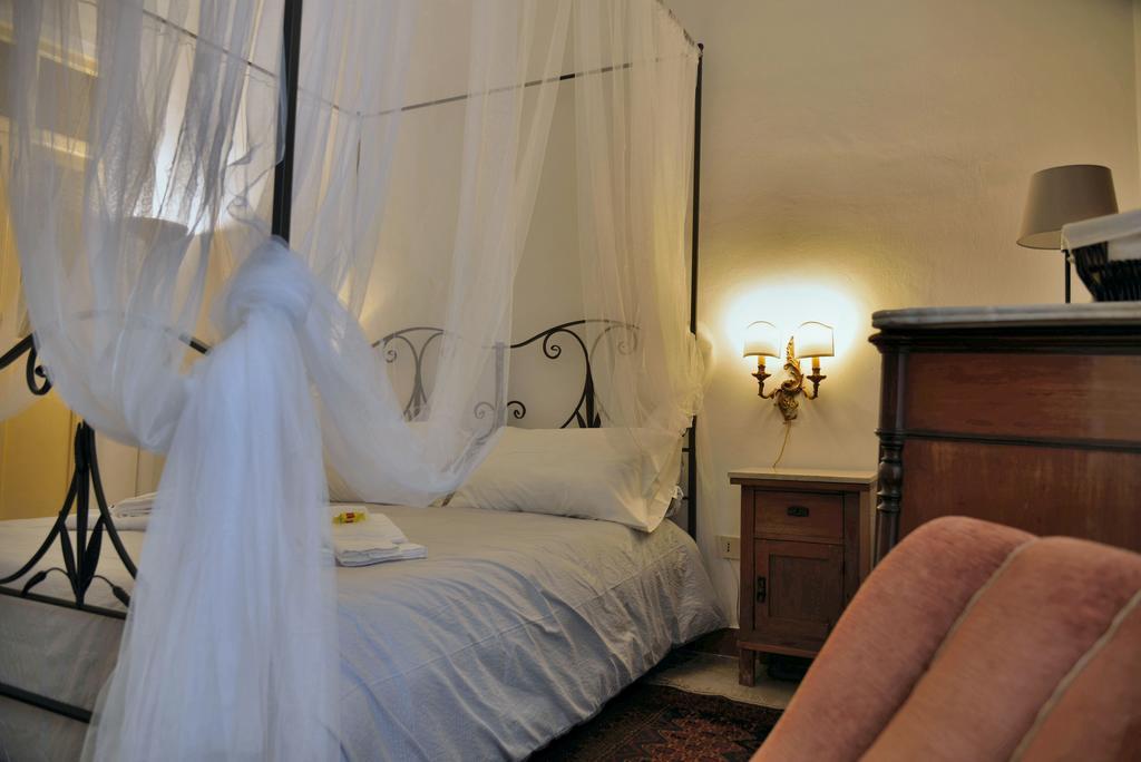 Real Teatro Umberto I Bed & Breakfast Palermo Exterior foto