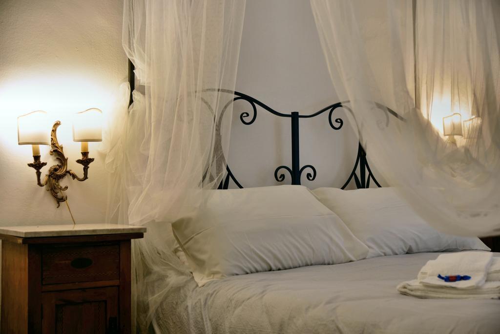 Real Teatro Umberto I Bed & Breakfast Palermo Exterior foto